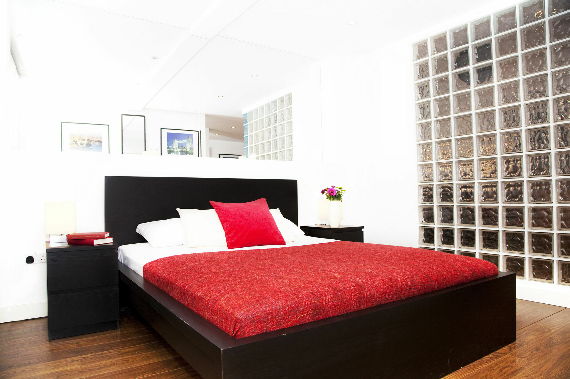 Tower Bridge Superior Apartments London Bagian luar foto